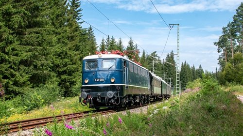 Vorschaubild historischer Zug